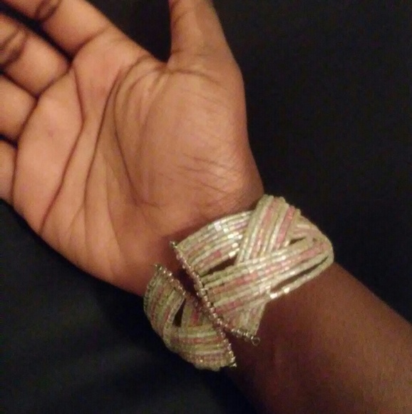 Beaded cuff bracelet - Picture 3 of 3